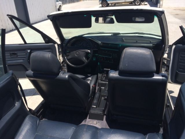 1991 White BMW 3-Series Convertible