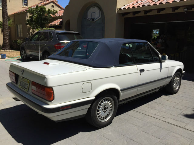 1991 Alpine White II BMW 3-Series Convertible
