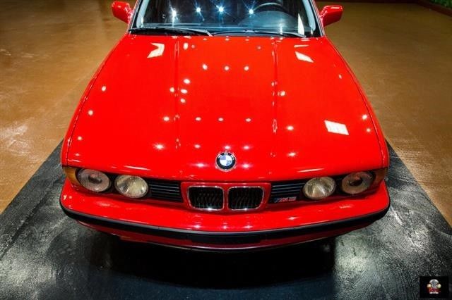 1991 Red BMW 5-Series --