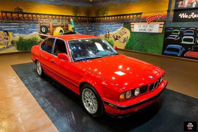 1991 Red BMW 5-Series --