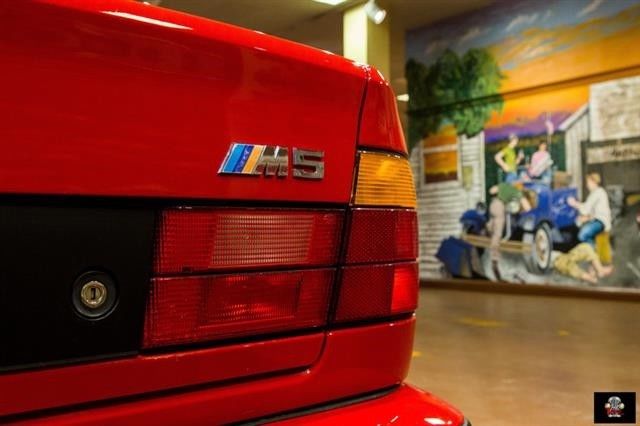 1991 Red BMW 5-Series --