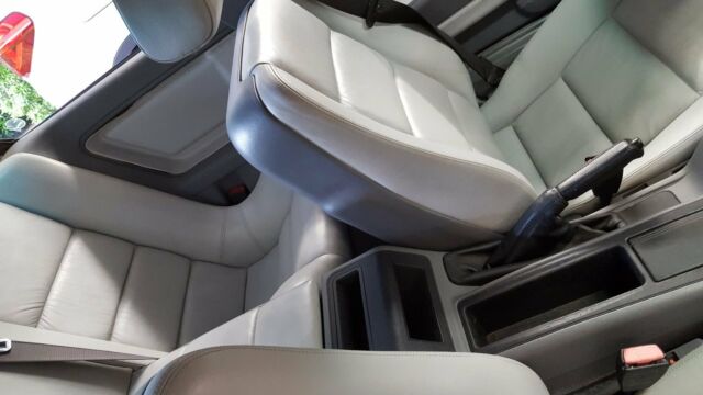 1991 Red BMW 8-Series Coupe