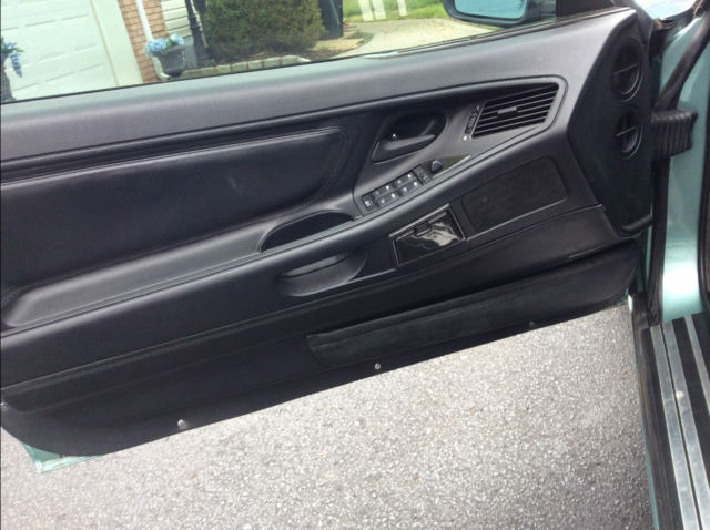 1991 Mint green BMW 8-Series Coupe