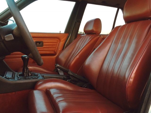 1991 Alpine White II BMW 3-Series Sedan