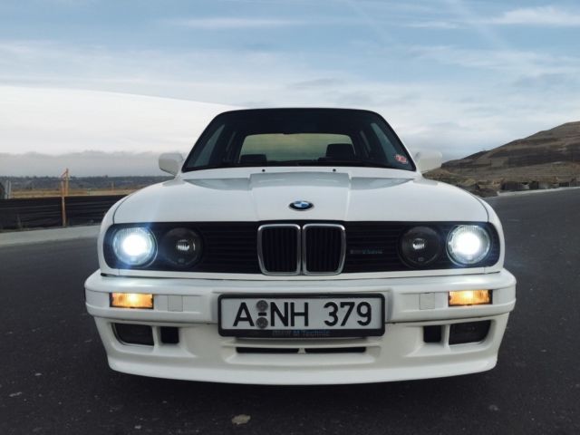 1991 Alpine White II BMW 3-Series Sedan