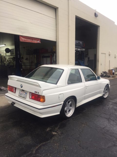 1991 Alpine White BMW 3-Series Coupe