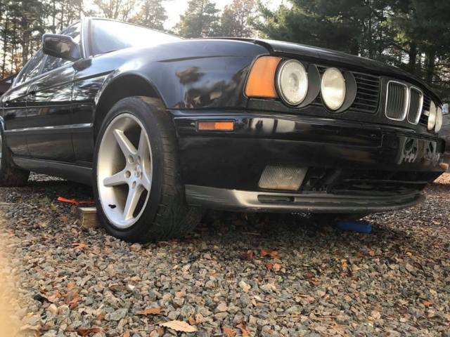 1991 Black BMW M5 Sedan