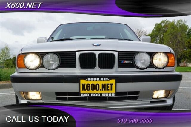 1991 Gray BMW M5 --
