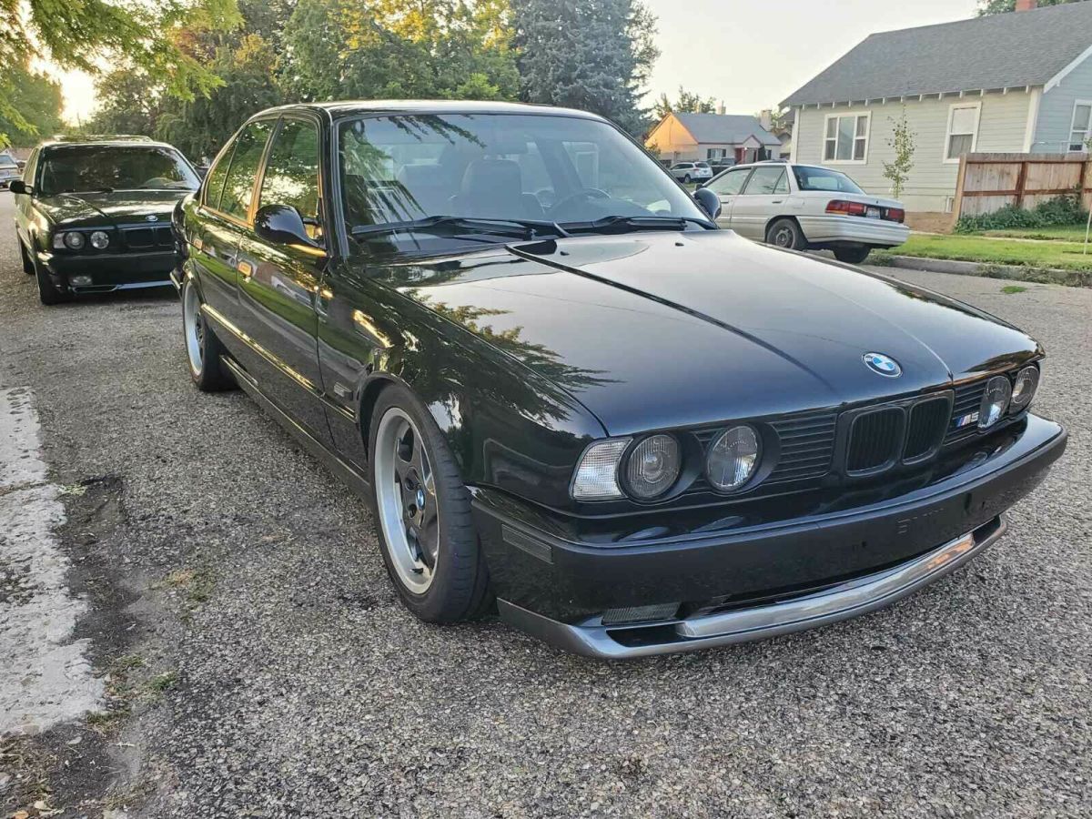 1991 Black BMW M5 Sedan