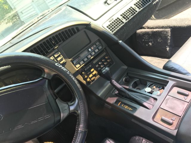 1991 White Chevrolet Corvette