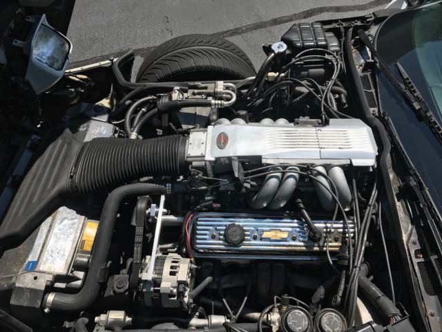 1991 White Chevrolet Corvette