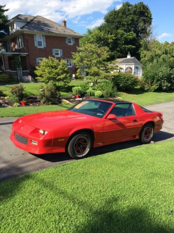1991 White Chevrolet Camaro