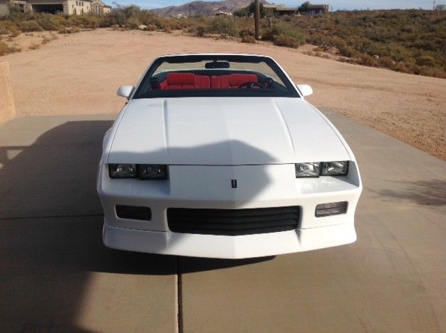 1991 White Chevrolet Camaro Convertible