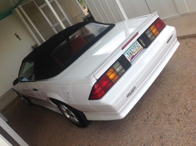 1991 White Chevrolet Camaro Convertible