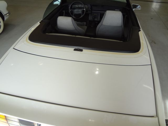 1991 White Chevrolet Camaro Convertible