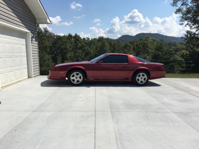 1991 Burgundy Chevrolet Camaro Coupe