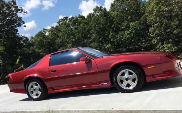 1991 Burgundy Chevrolet Camaro Coupe