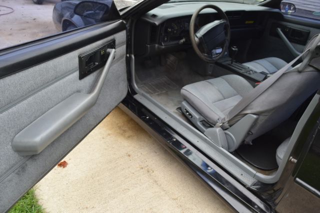 1991 Black Chevrolet Camaro Coupe