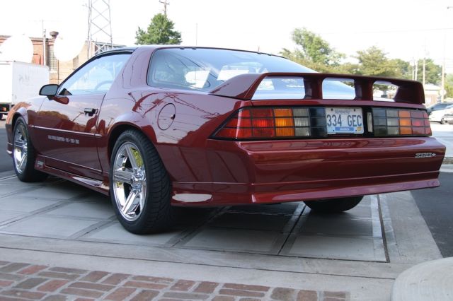 1991 Burgundy Chevrolet Camaro Coupe