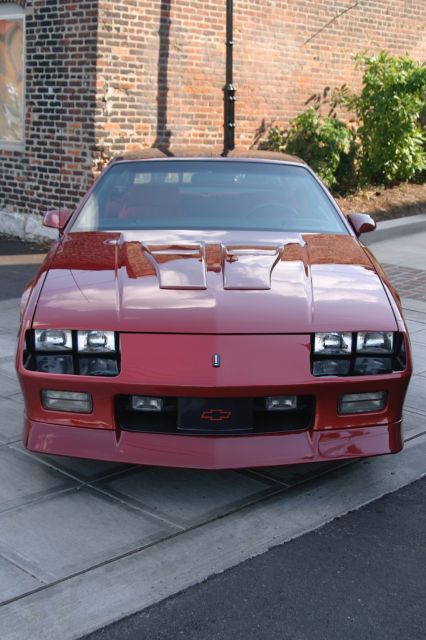 1991 Burgundy Chevrolet Camaro Coupe