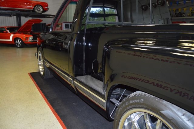 1991 Black Chevrolet C/K Pickup 1500