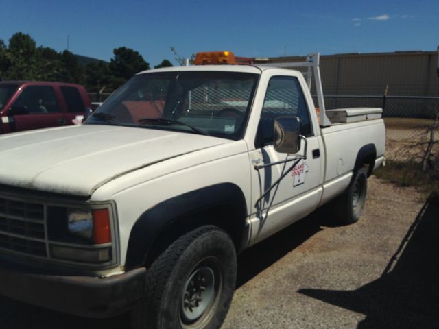 1991 White Chevrolet C/K Pickup 2500