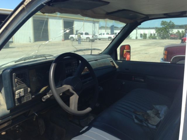 1991 White Chevrolet C/K Pickup 2500