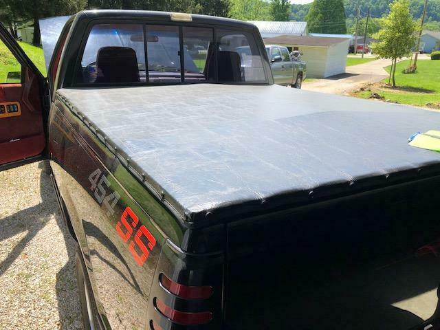 1991 Black Chevrolet C/K Pickup 1500 Standard Cab Pickup