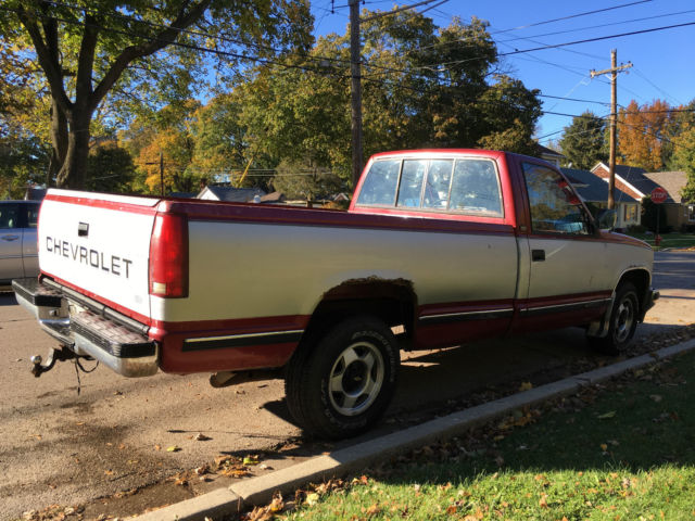 1991 Red/Gray Chevrolet C/K Pickup 1500 Regular Cab/Long Box