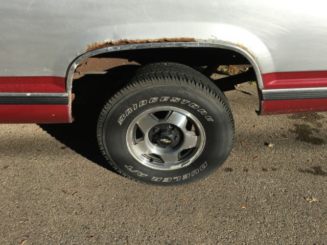 1991 Red/Gray Chevrolet C/K Pickup 1500 Regular Cab/Long Box