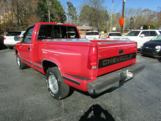1991 Red Chevrolet C/K Pickup 1500 Standard Cab Pickup