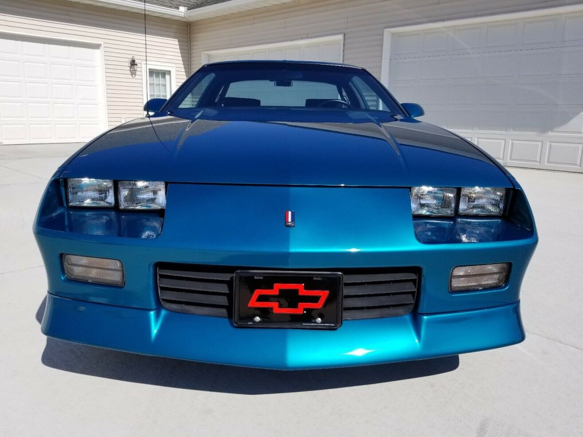 1991 Green Chevrolet Camaro