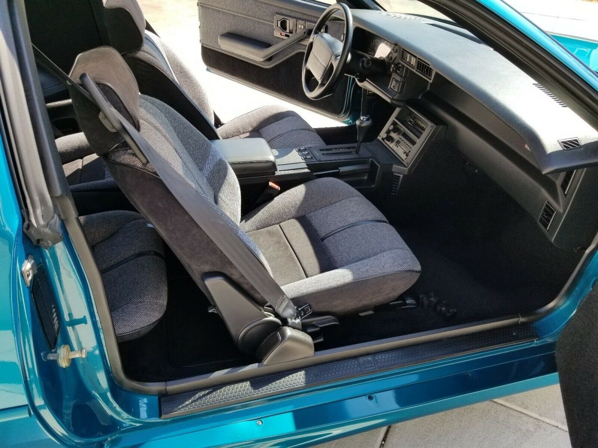 1991 Green Chevrolet Camaro
