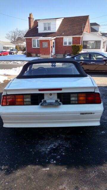 1991 White Chevrolet Camaro Convertible