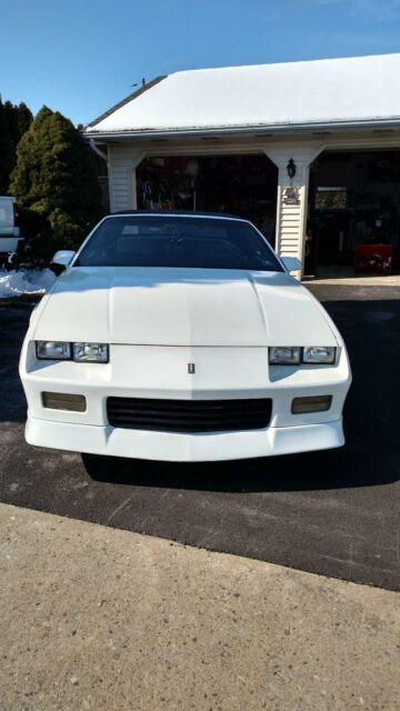 1991 White Chevrolet Camaro Convertible
