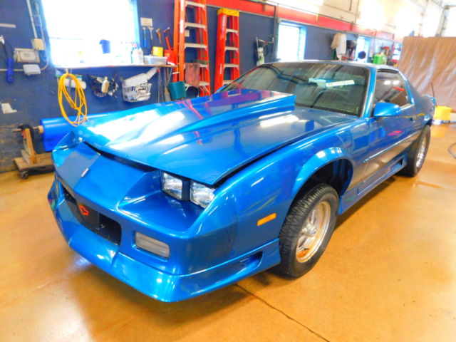 1991 Teal Chevrolet Camaro