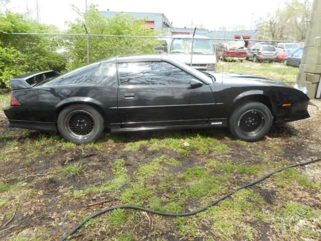 1991 Black Chevrolet Camaro Coupe