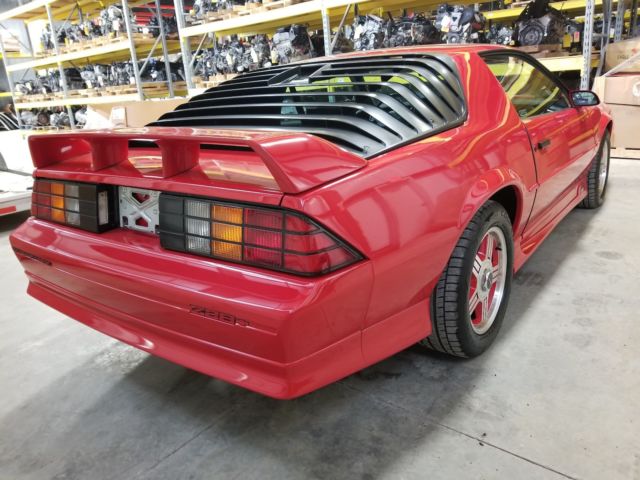1991 BRIGHT RED 81U Chevrolet Camaro