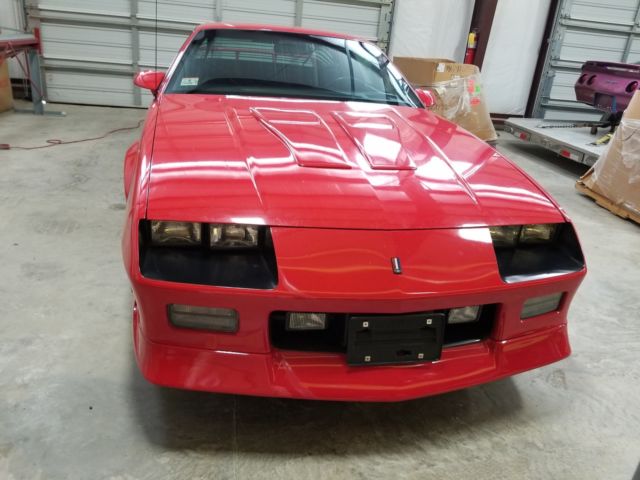 1991 BRIGHT RED 81U Chevrolet Camaro