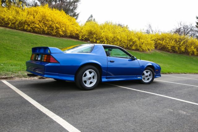 1991 Blue Chevrolet Camaro Coupe