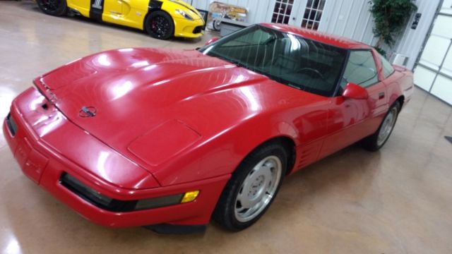 1991 Red Chevrolet Corvette Coupe