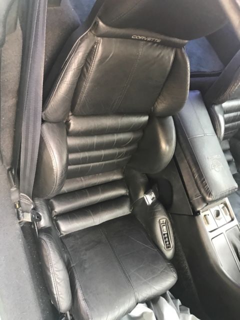 1991 Turquoise metallic Chevrolet Corvette Convertible