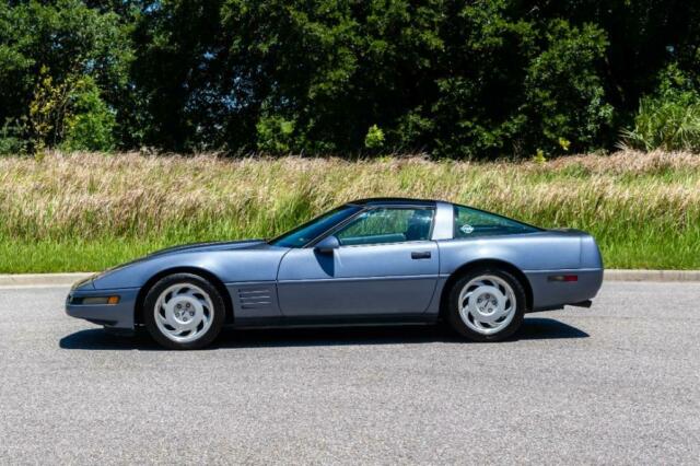 1991 Blue Chevrolet Corvette 2d Coupe