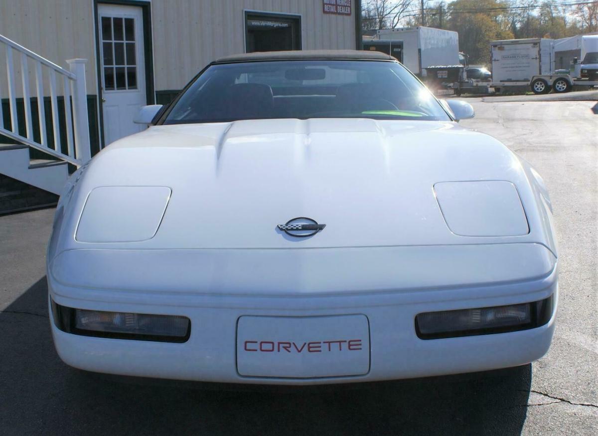 1991 White Chevrolet Corvette --