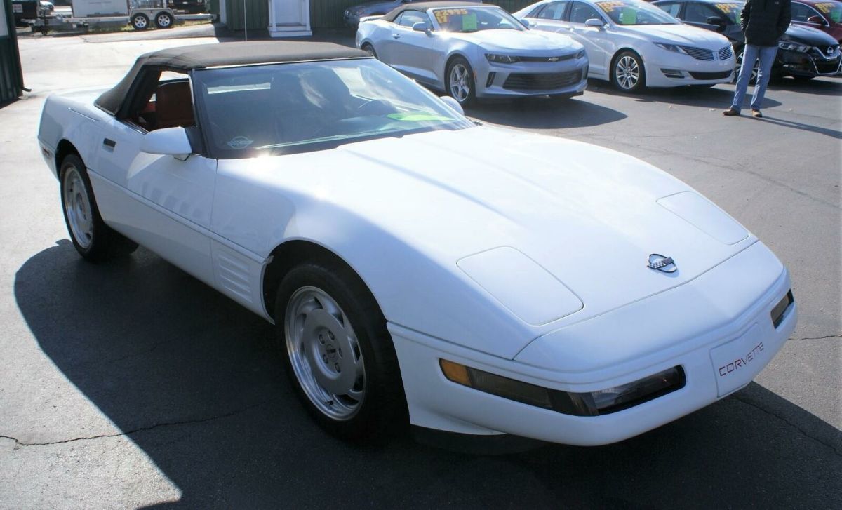 1991 White Chevrolet Corvette --