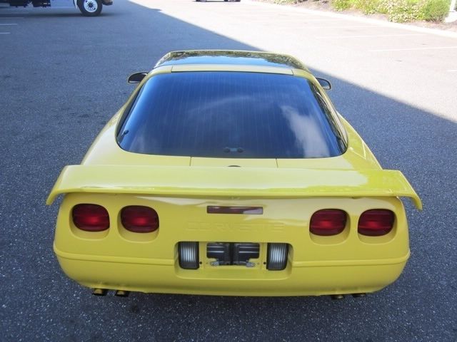 1991 Corvette White Chevrolet Corvette Coupe