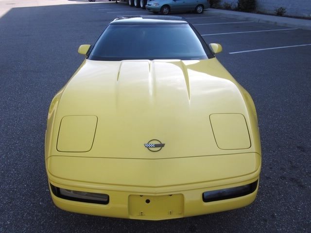 1991 Corvette White Chevrolet Corvette Coupe