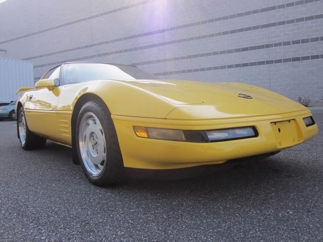 1991 Corvette White Chevrolet Corvette Coupe
