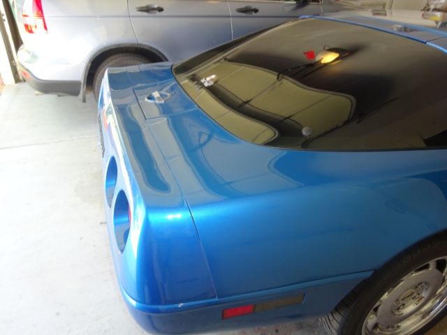 1991 White Chevrolet Corvette Coupe