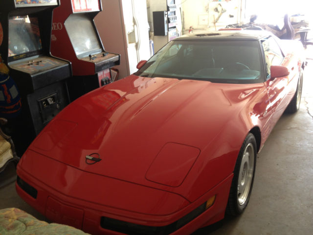 1991 red Chevrolet Corvette Hatchback